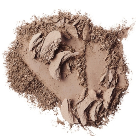 MAC COSMETICS MATTE EYESHADOW IN OMEGA. - Picture 2 of 9